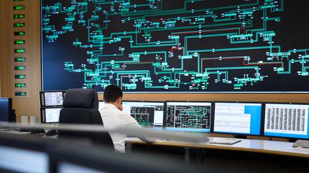 Systemsicherheit. Vom Control Center aus wird das Übertragungsnetz von 50Hertz rund um die Uhr überwacht und das Gesamtsystem im Gleichgewicht gehalten.