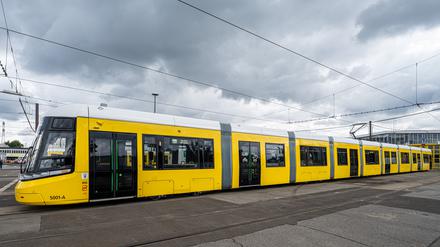 Eine „Urbanliner“-Straßenbahn der BVG.