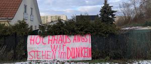 Die Anwohner an der Allee der Kosmonauten in Berlin-Marzahn wehren sich gegen den Bau eines Hochhauses.
