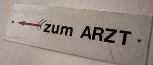 Vor allem Hausärzte fehlen in Brandenburg. (Symbolbild)