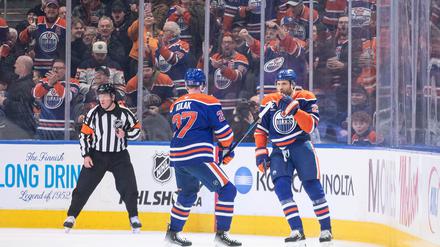Leon Draisaitl (r.) machte erneut ein starkes Spiel.