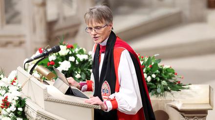 Bischöfin Mariann Edgar Budde spricht in der National Cathedral in Washington D.C.
