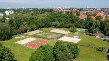 Sportpark Südpark in Berlin-Spandau Wilhelmstadt Freizeitsportanlage