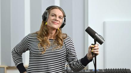 Sie ist die „Stimme der BVG“: Philippa Jarke.