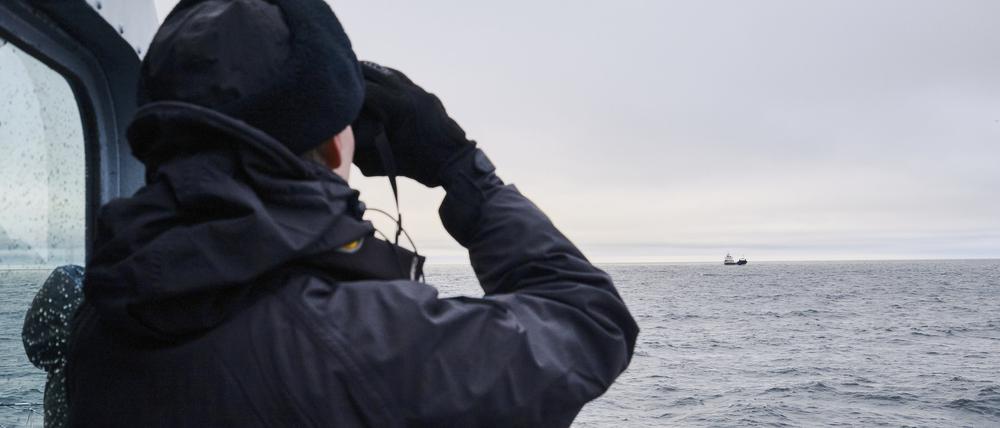 Ein estnisches Marineschiff in der Ostsee