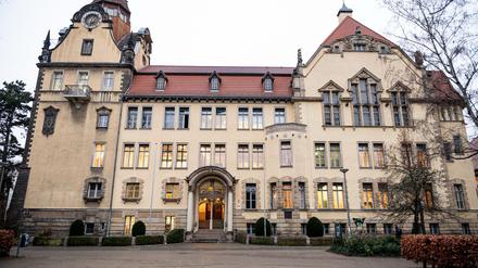 16.01.2025, Berlin: Die Friedrich-Bergius-Schule in Berlin-Friedenau. (zu dpa: ««Jagd» auf Siebtklässler - Polizei an Schule in Friedenau») Foto: Fabian Sommer/dpa +++ dpa-Bildfunk +++