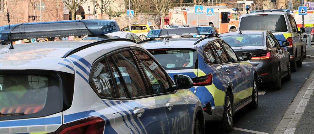 Nach dem Messerangriff in Aschaffenburg sind nun die Behörden gefragt.