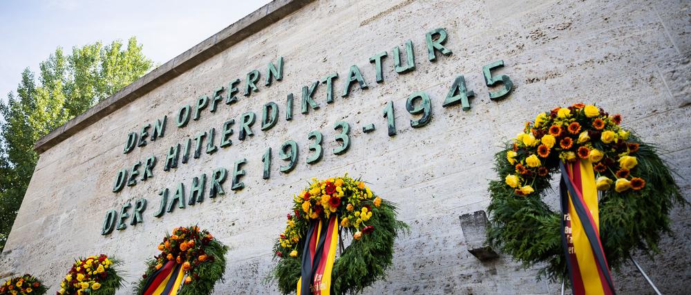 Die Gedenkstätte Plötzensee erinnert an den Widerstand gegen Adolf Hitler und die Nationalsozialisten (Archivbild)