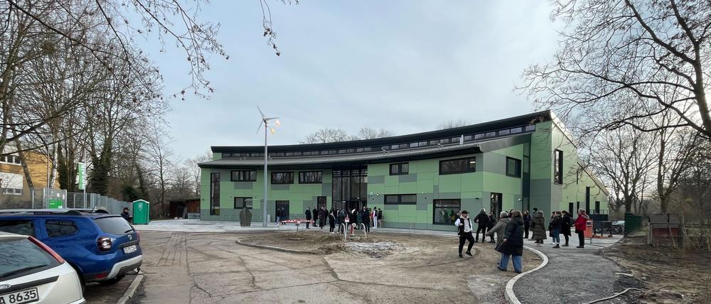 Eröffnung des neuen Jugendclub Wildwuchs Berlin Spandau Wilhelmstadt Götelstraße JFE Jugendfreizeiteinrichtung