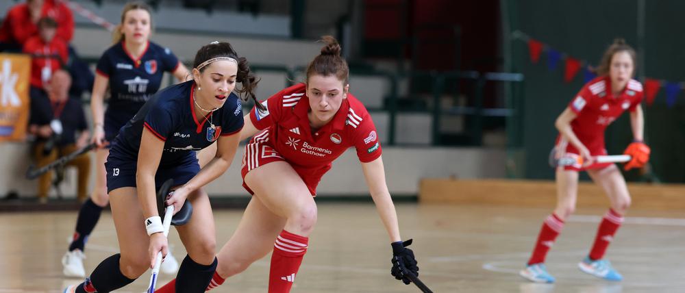 Alina Sophie Jäger (l.) traf im Viertelfinale zweimal in der regulären Spielzeit und war auch im Shootout erfolgreich.