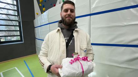 Jugendclub Wildwuchs Berlin Spandau Wilhelmstadt Götelstraße JFE Jugendfreizeiteinrichtung
Chef der Einrichtung: Alexandros Kallias