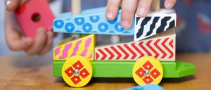 Sachsen. Kinder spielen im Rahmen eines Pressetermins in einer Kindertagespflege.
