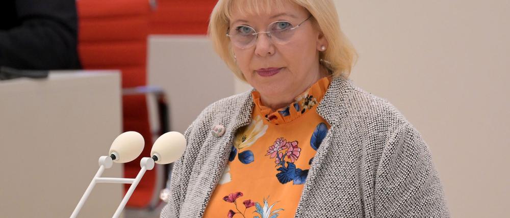Der Brandenburger Landtag hat der Opfer der Attacke von Aschaffenburg gedacht. Landtagspräsidentin Ulrike Liedtke zeigte sich erschüttert.