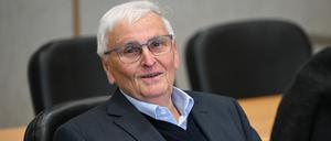 Theo Zwanziger erhält eine Entschädigung.