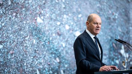 Bundeskanzler Olaf Scholz (SPD) spricht bei der Feierstunde zum 80. Jahrestag der Befreiung von Auschwitz.