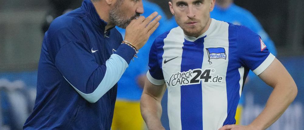 Hertha-Trainer Cristian Fiél setzt weiter auf Jonjoe Kenny.