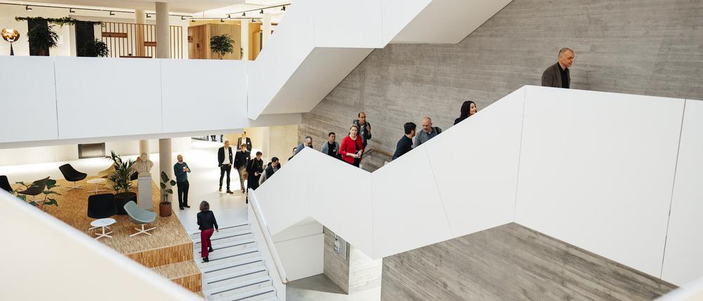 Das Atrium des neuen Coworking-Hauses der Wista Adlershof.