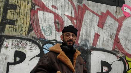 Der Autor Karim Khani in seinem Kiez in Kreuzberg
