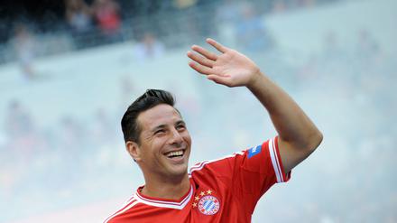 Der ehemalige Bundesligaprofi Claudio Pizarro ist in seiner peruanischen Heimat zum Ehrenprofessor ernannt worden. 