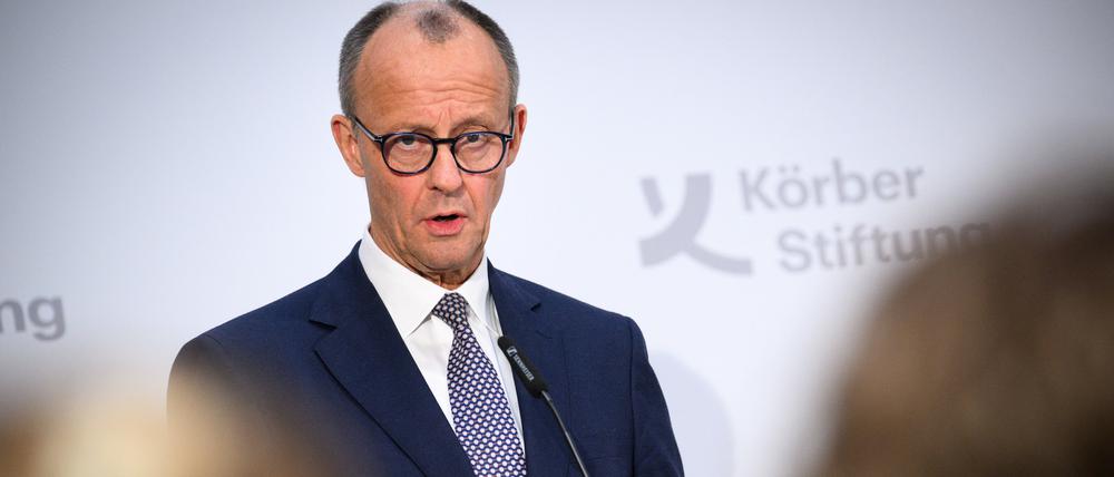 Mit ihm als Kanzler, so Friedrich Merz am Donnerstag in Berlin, sähe die deutsche Außen- und Sicherheitspolitik anders aus.