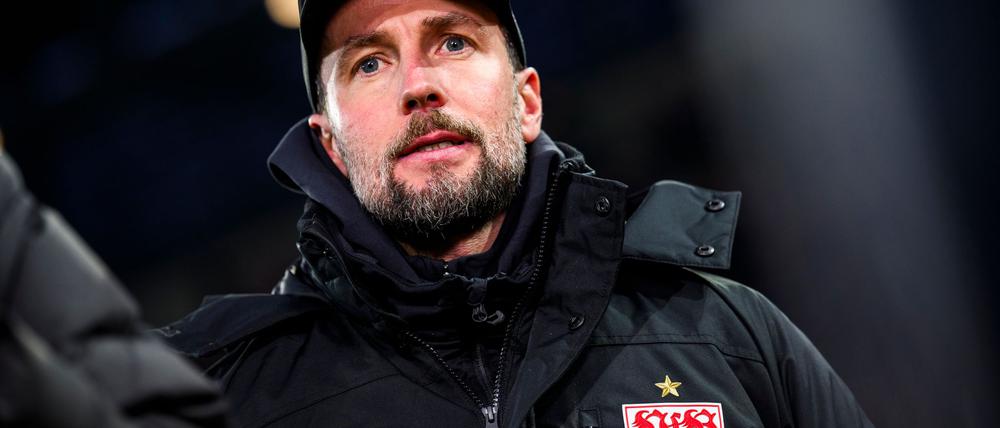 VfB-Trainer Sebastian Hoeneß will sich zu seiner Zukunft derzeit nicht äußern.