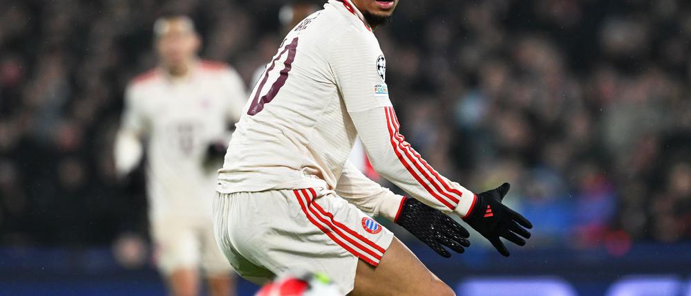 Leroy Sané in Aktion, hier beim 0:3 der Bayern in Rotterdam.