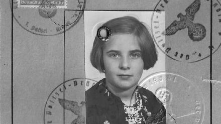 Hanna Zack Mileys Reisedokument. Das junge Mädchen war der Ausgangspunkt von Amy Williams’ Recherchen.