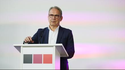 22.11.2024, Thüringen, Erfurt: Georg Maier, Thüringer SPD-Parteichef und geschäftsführender Innenminister, bei der  Vorstellung des Koalitionsvertrages von CDU, BSW und SPD in Thüringen (Archivbild).