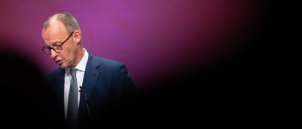 Friedrich Merz, Bundesvorsitzender der CDU und Kanzlerkandidat der Union, auf dem Jahresempfang der Wirtschaft in der Rheingoldhalle