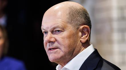 Bundeskanzler Olaf Scholz appelliert an den Oppositionsführer Friedrich Merz.