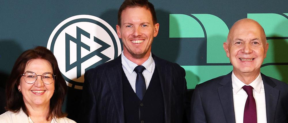 Julian Nagelsmann (m) verfolgt mit der Nationalmannschaft einen klaren Titelplan. 