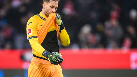 Oliver Baumann hat sich Medien zufolge schwerer am Fuß verletzt.