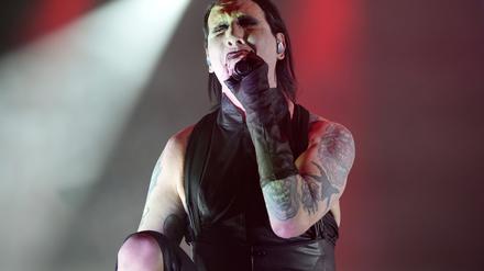 Marilyn Manson tritt im Byline Bank Aragon Ballroom in Chicago auf. 