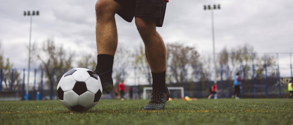 Ein Fussballspieler.