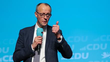 Der Kanzlerkandidat der Union, Friedrich Merz (CDU), hat eine Welle der Empörung ausgelöst.