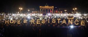 Demonstration „Lichtermeer gegen den Rechtsruck“ in Berlin