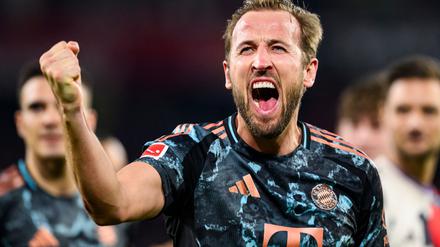 Yes! Harry Kane trifft nun auch wieder aus dem Spiel heraus.