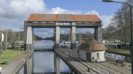 Die Schleuse Kleinmachnow am  Teltowkanal