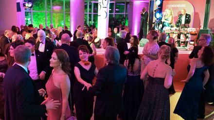Gäste aus dem ganzen Land Brandenburg kommen zum 22. Brandenburg-Ball – ein Abend mit Stars, Musik, Tanz und erneut ein Abend ganz im Sinn des Charité-Gedankens. 