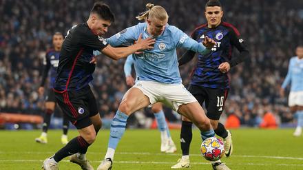 Spielt bald für die Gladbacher: Kevin Diks (l) vom FC Kopenhagen.