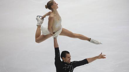 Minerva Hase und Nikita Wolodin wollen ihre erste EM-Medaille holen.