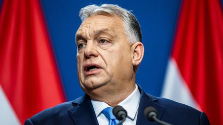 Der ungarische Ministerpräsident Viktor Orbán spricht bei seiner Jahrespressekonferenz.