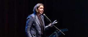 Ungebremst. Monika Rinck in der Volksbühne Berlin.