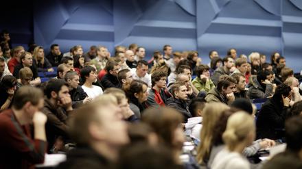 Studierende in einem Berliner Hörsaal.