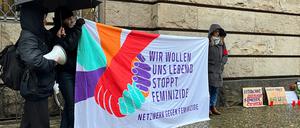 Fünf Monate nach dem Tod einer vierfachen Mutter steht ihr Ex-Mann vor Gericht - von einem Femizid geht die Staatsanwaltschaft aus. 