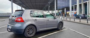 Der Dauerparker soll schon etwa ein Jahr auf dem Kurzzeitparkplatz stehen.