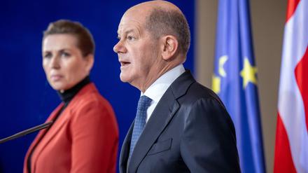 US-Präsident Trump macht wegen Grönland massiv Druck auf Dänemark. Ministerpräsidentin Mette Frederiksen stimmt sich nun mit Kanzler Scholz ab und reist auch nach Paris und Brüssel.