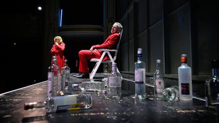 Bis zum Umfallen: „Eines langen Tages Reise in die Nacht“ nach Eugene O’Neill