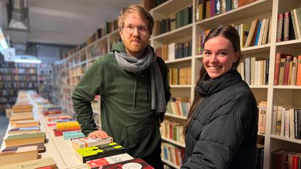 Lutz Vössing und Mathilde Wilkens vom Vorstand der Buchgenossenschaft Henwack.