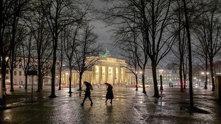 Regnerisches und mildes Schmuddelwetter in Berlin und Brandenburg. (Symbolbild)